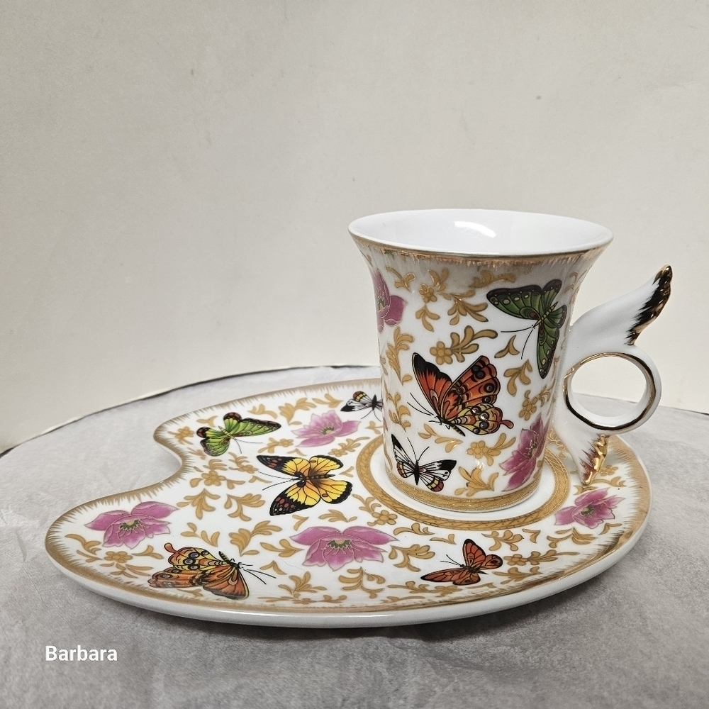 Allison LL "Butterfly" Fine Porcelain Teacup and Saucer/Dainties Plate